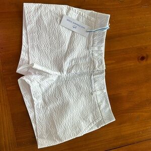 Southern Tide brand new with tags shorts, size 4, white seersucker